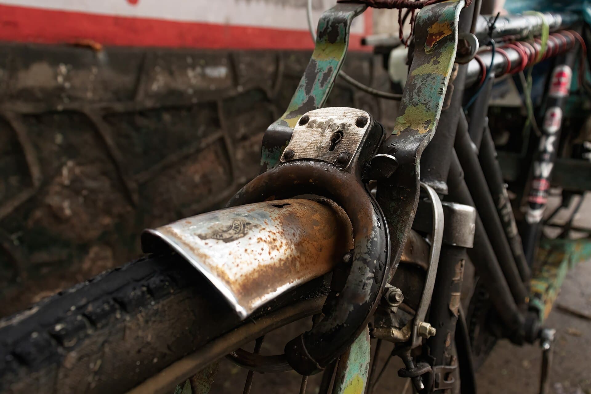 Slot om een fietsframe en wiel